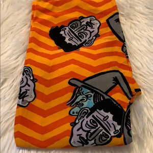 ⭐️ FINAL PRICE ⭐️ New! Women’s Lularoe Halloween leggings OS